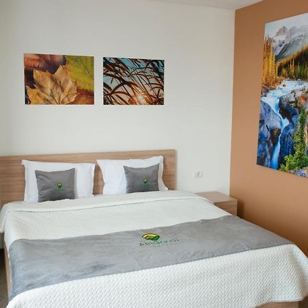 Abi Green Hotel Prevalle Призрен Экстерьер фото