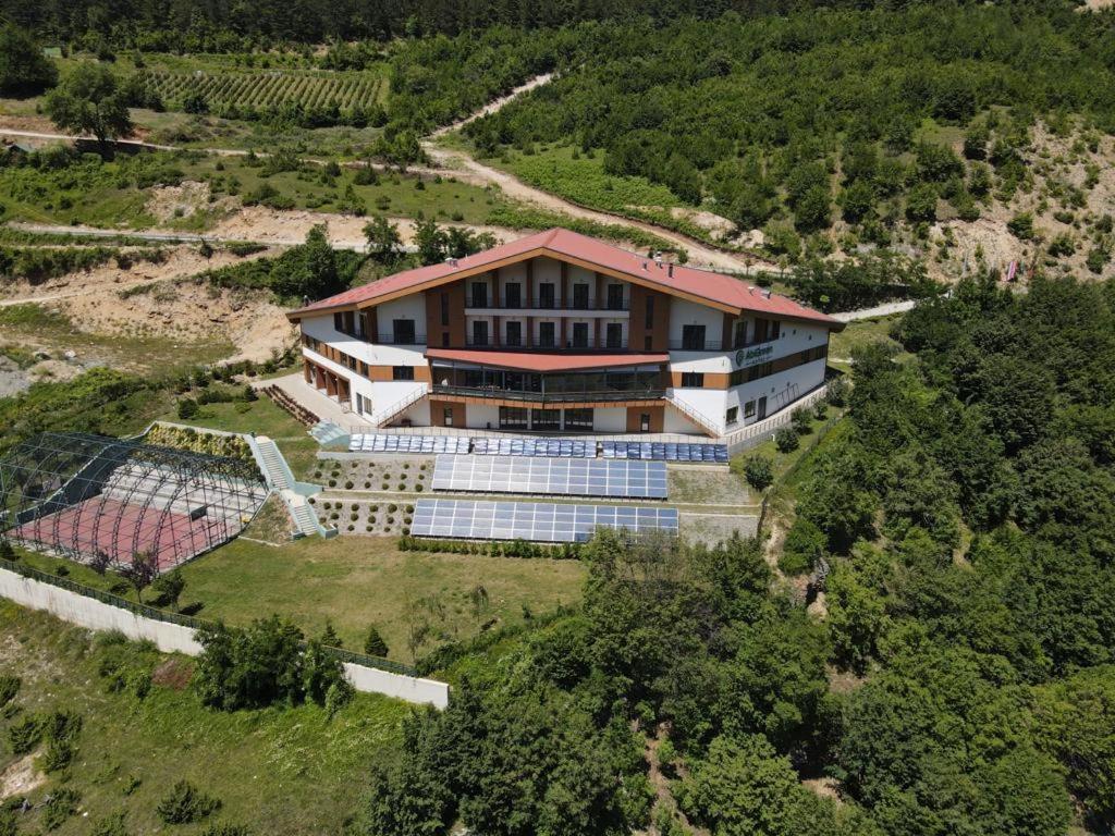 Abi Green Hotel Prevalle Призрен Экстерьер фото
