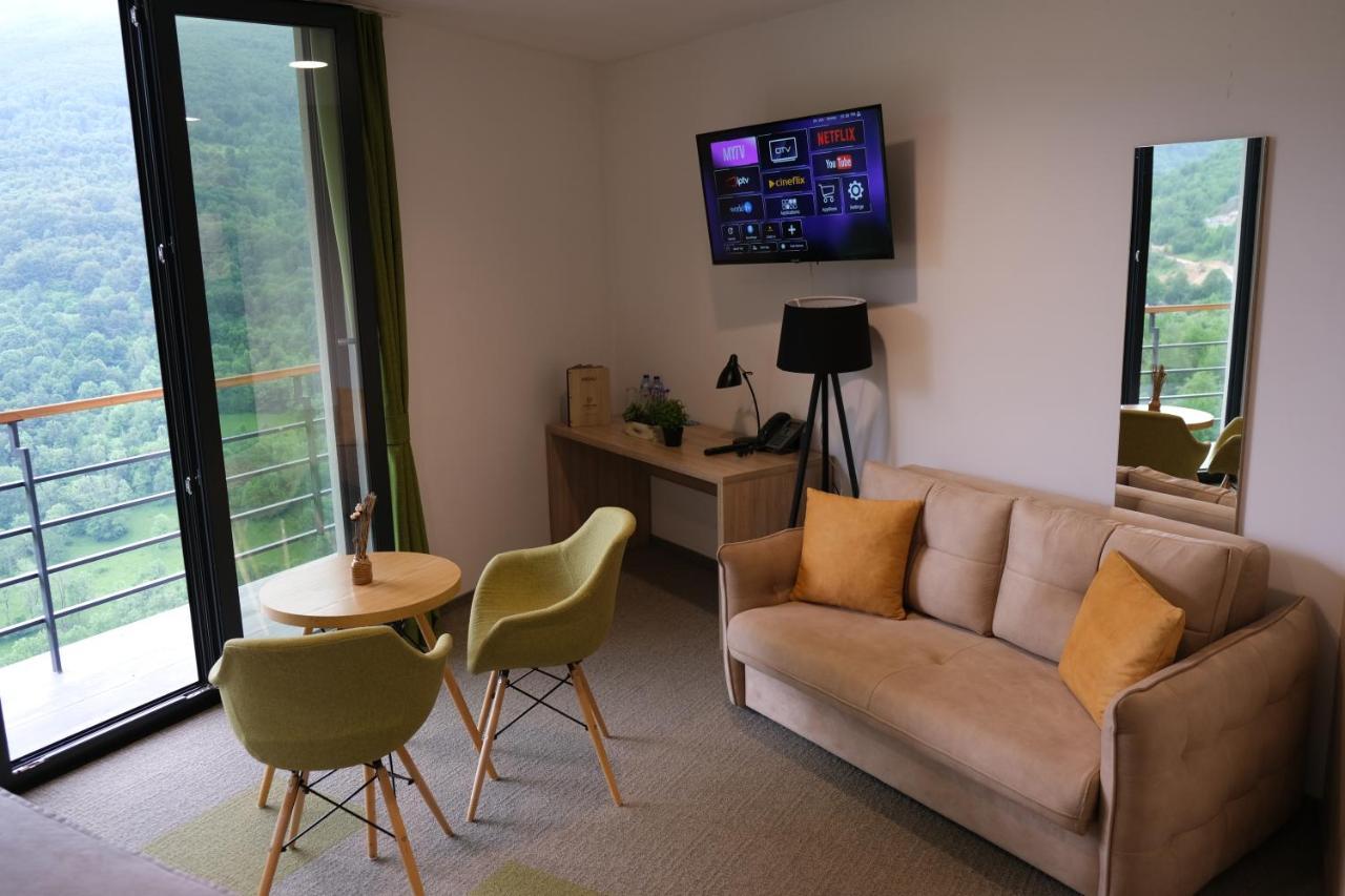 Abi Green Hotel Prevalle Призрен Экстерьер фото